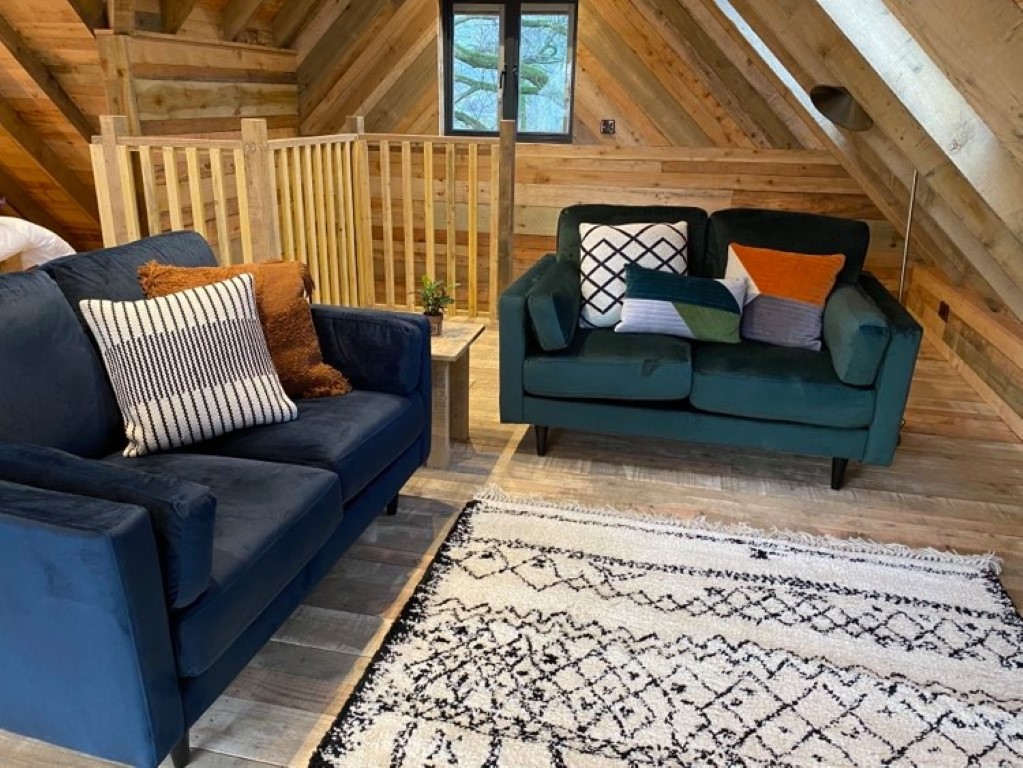 Gallery Squirrel's Nest Treehouse Retreat