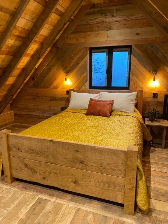 Gallery Squirrel's Nest Treehouse Retreat