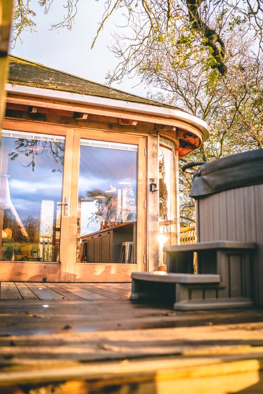 Gallery Squirrel's Nest Treehouse Retreat