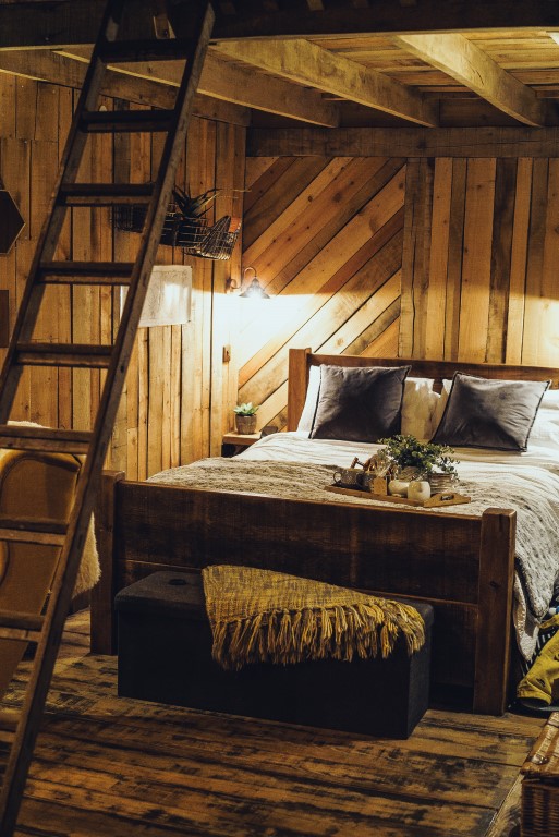 Gallery Squirrel's Nest Treehouse Retreat